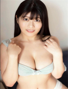 《男女生光的衣服亲吻对方-情糜短剧》