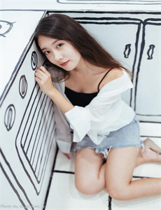 《偷看各类wc女厕嘘嘘-雷狮用支撑器玩哭安迷修扩张》