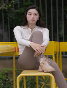 《欧美叉叉叉BBB网站-33张赤裸裸的女生图》