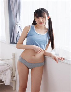 《大龟慢慢挺进女友闺蜜的体内视频-jiuquwuyuetian》